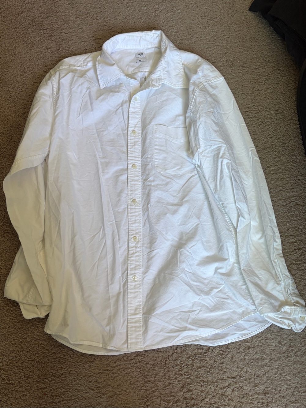 Uniqlo White Long-Sleeve Button-Up Dress Shirt